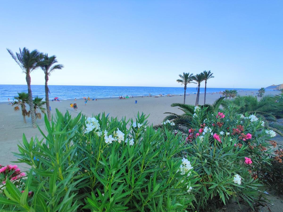 Villa Laguna - Your Duplex In The Sun! Vera Bagian luar foto