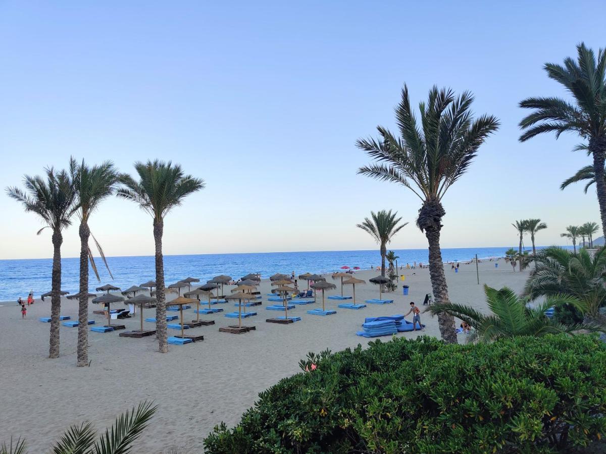 Villa Laguna - Your Duplex In The Sun! Vera Bagian luar foto