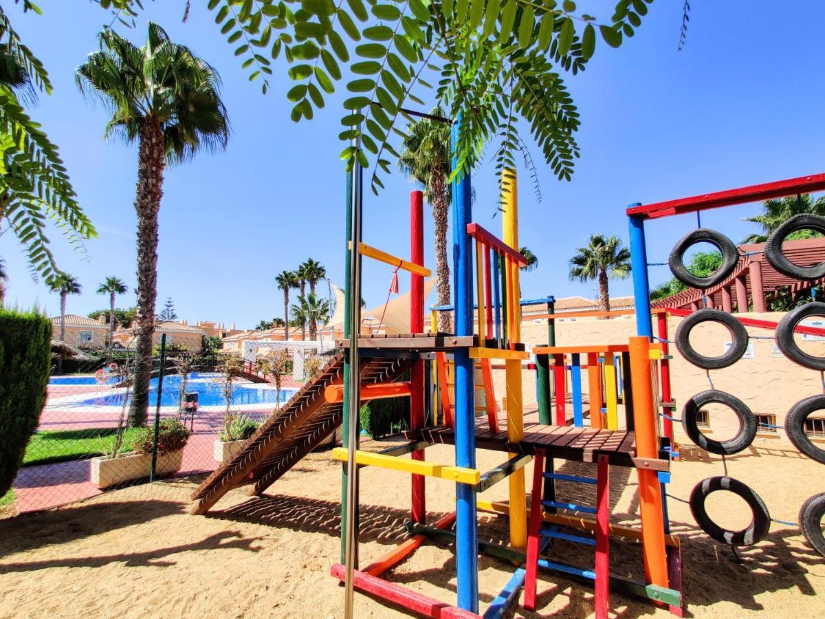 Villa Laguna - Your Duplex In The Sun! Vera Bagian luar foto